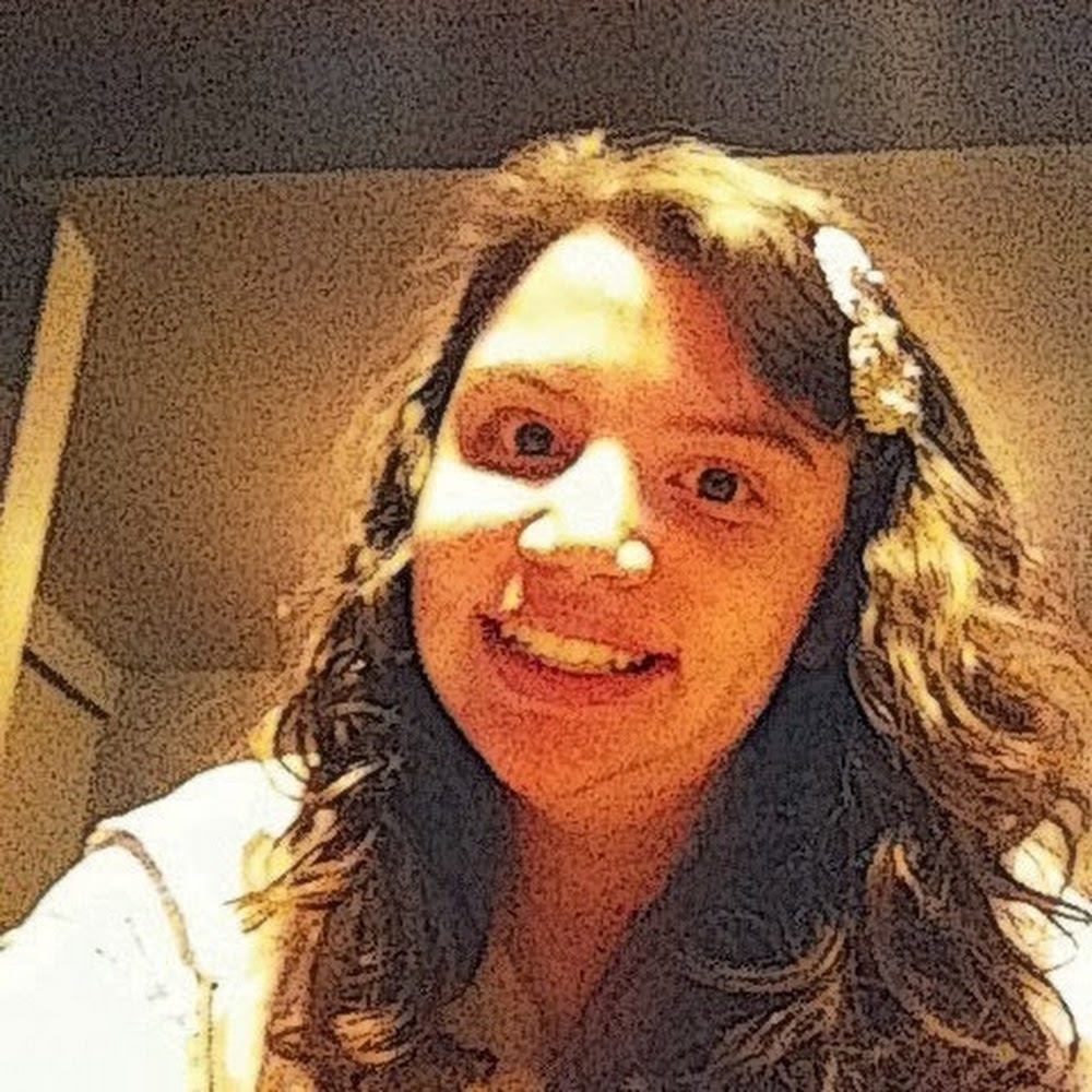 Meet your Posher, Adrienne